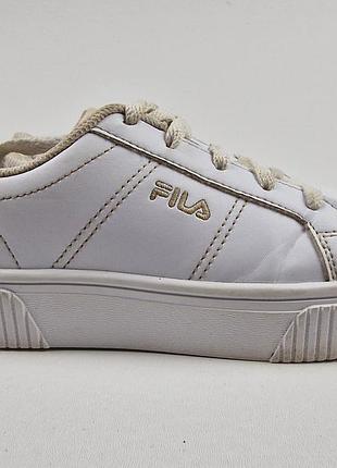 Білі кросівки fila · 33 ·
