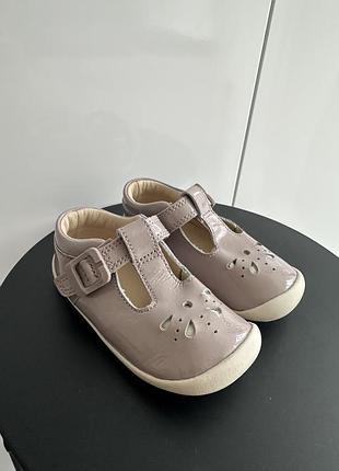 Туфельки для дівчинки clark’s