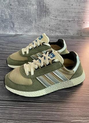 Кроссовки adidas
