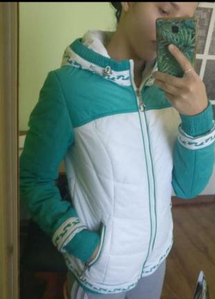 Куртка демісезонна