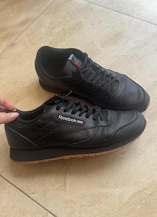 Шкіряні чоловічі кросівки reebok