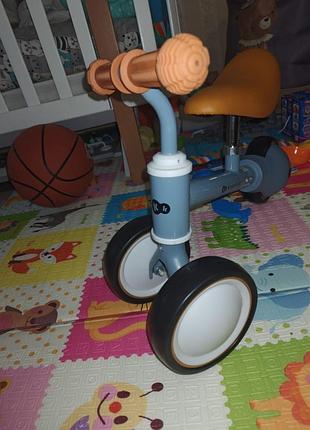 Велобіг kinderkraft cutie light blue.