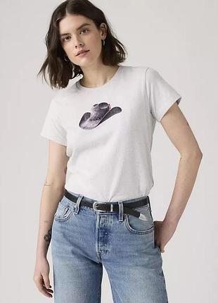Комфортна жіноча футболка levi’s оригінал