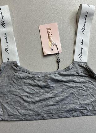 Топ бавовняний з брендованими бретелями missguided - сірий , рp xl