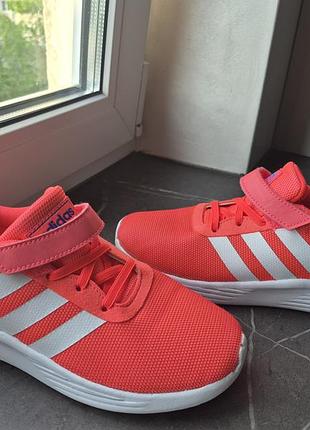 Яркие adidas