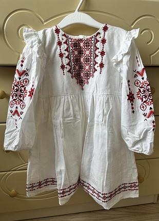 Вишиванкка сукня з вишивкою 4-5 р 104/110 р lc waikiki  вышиванка платье