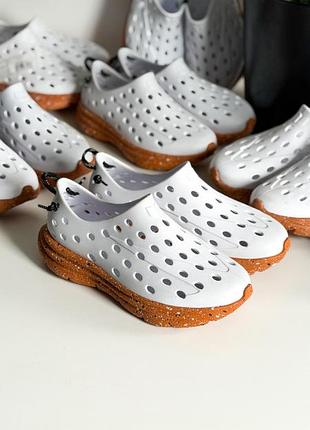 Слипоны >кроссовки kane footwear revive kids white carme