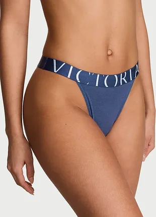 Трусики с логотипом exploded victoria ́s secret. цвет:ink blue (02m3) брифы.