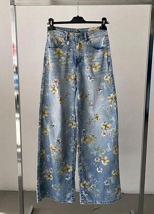 Джинсы женские joie clair. цвет: желтые цветы