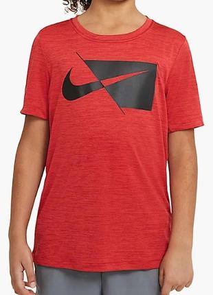 Футболка на хлопчика nike dri-fit hbr ss top red