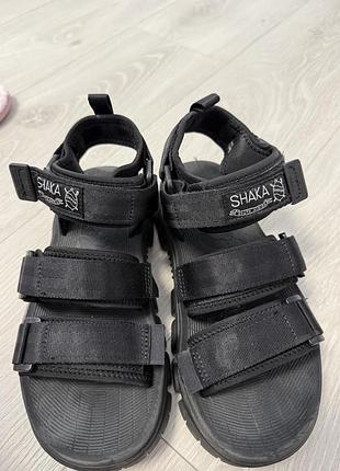 Чорні сандалії shaka neo bungy at