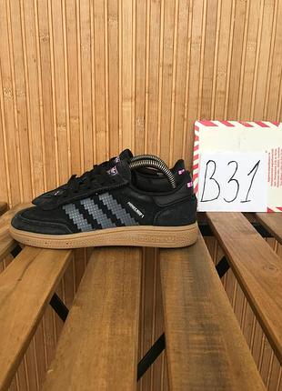Кроссовки adidas originals x minecraft handball spezial