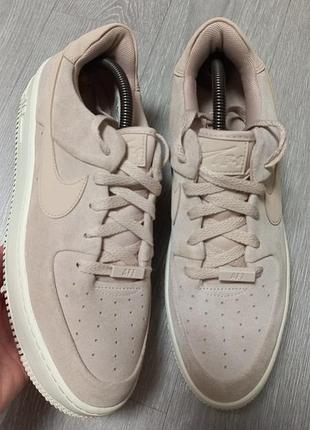Фирменные кроссовки nike air force