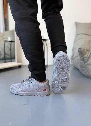 Nike sb dunk low x supreme grey 2