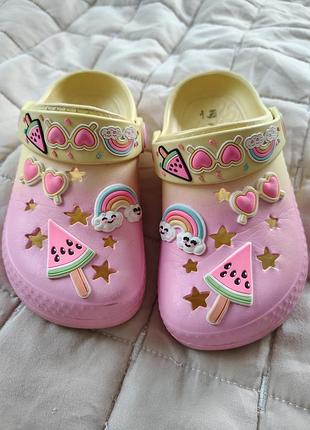 Продам шлепанцы детские фирмы primark