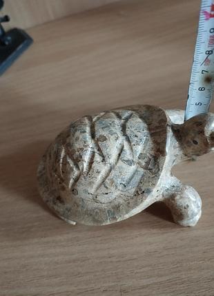 Статуэтка черепахи. камень 2