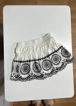 Спідничка шортики з вишивкою