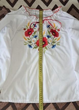 Дуже класна вишиванка для дівчинки,  стан новаї