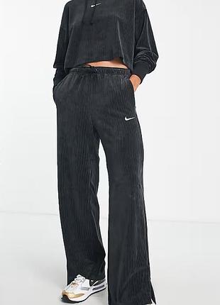 Cпортивные велюровые штаны nike