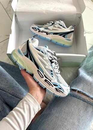 Off-white be right white light blue