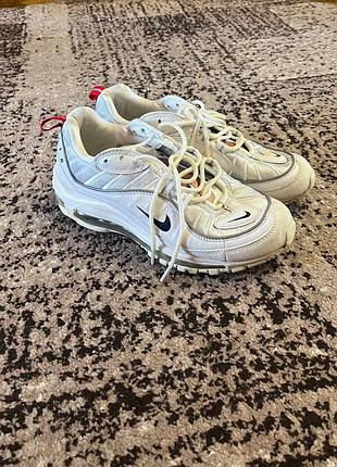 Кроссовки nike в хорошем состоянии