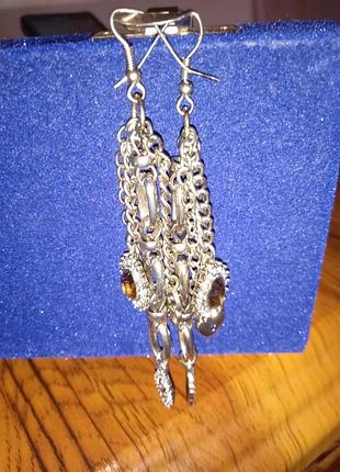 Очень красивые серьги.