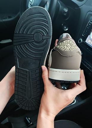 Мужские кроссовки nike air jordan 1 low brown travis scott коричневые