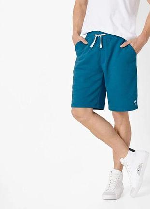 Спортивные шорты livergy.