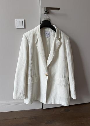 Білий лляний жакет zara
