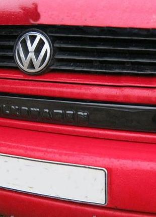 Зимняя заглушка накладка на бампер нижняя avtm volkswagen t4 98-03 кос фар глянцевая фольксваген т4