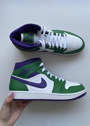 Кросівки nike air jordan 1 mid 'incredible hulk'