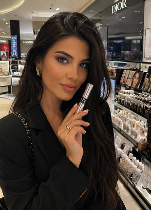 Dior у міні-форматі — ідеальний luxury must-have для сумочки