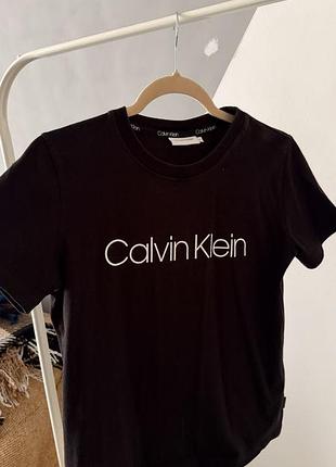 Футболка calvin klein