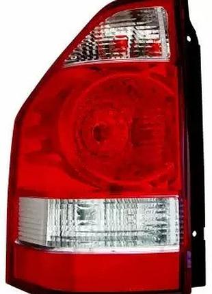 Задня фара оптика ліхтар depo на mitsubishi pajero 3 v60 v70 лівий зовнішній 03-07 мітсубісі паджеро