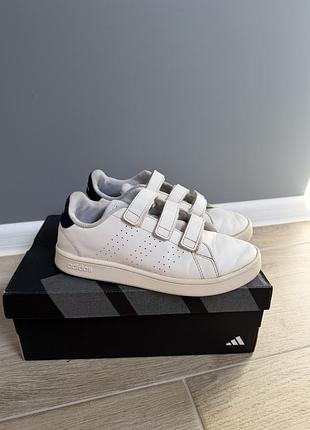 Кросвіки adidas білі 34 р.