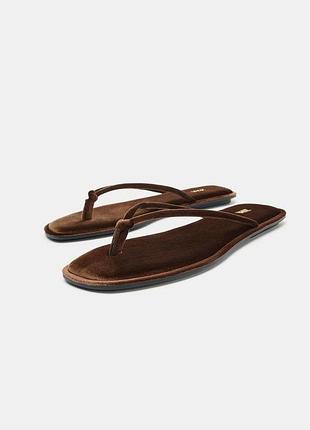 Бархатные шлепанцы на низком ходу zara