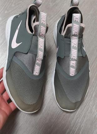 Жіночі кросівки nike