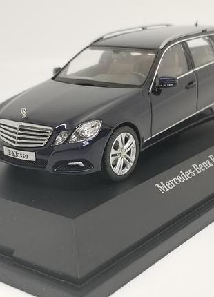 Колекційна масштабна модель автомобіля mercedes-benz e-class w212 s212 estate t-modell 1:43 schuco