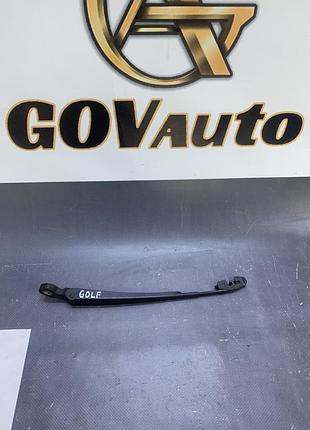 Поводок стеклоочистителя заднего vw golf iv bora универсал 1j9955707