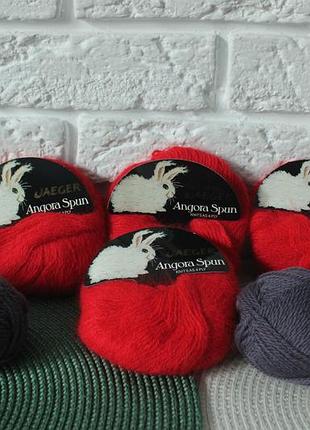 Нитки jaeger angora spun,. складається з 70% ангори та 30% вовни ягняти