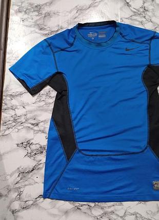Футболка nike pro combat
