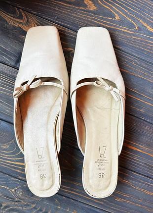 Елегантні мюлі. zara. 38 розмір.