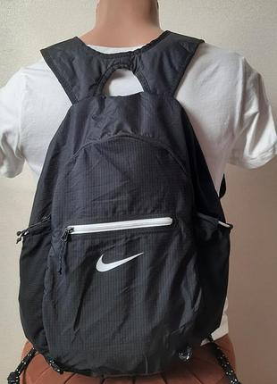 Рюкзак бренду nike