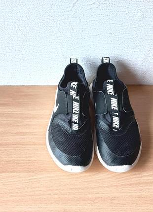 Чудові кросівки nike flex runner 32 р. устілка 20,5 см.