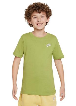 Хлопковая футболка, оригинал от nike, на 8-10 лет 🫒