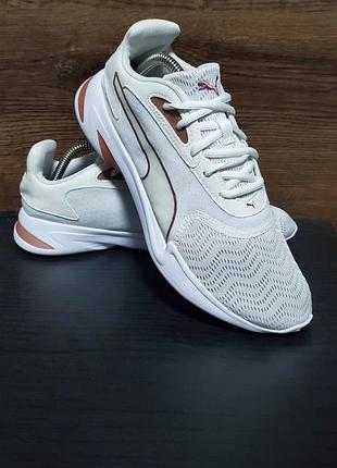 Женские беговые кроссовки&nbsp;
puma jaro metal