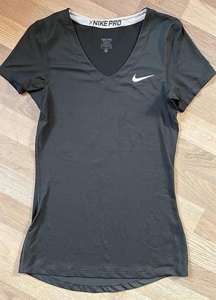 Футболка спортивна. nike. s. футболка компресійна