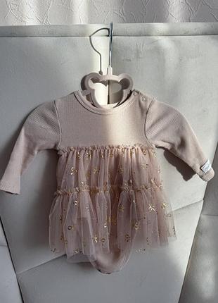Дитяча сукня newborn бежевого кольору