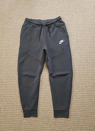 Nike tech fleece reflective trim jogger спортивні штани джогери оригінал (m)