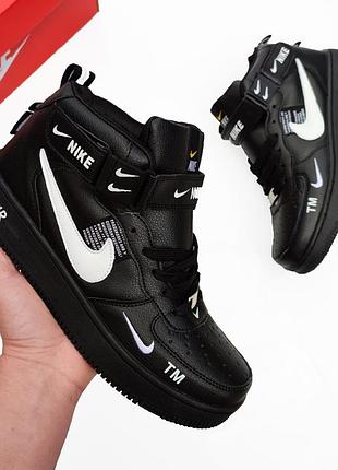 Чоловічі кросівки nike air force 1 mid utility black чорні